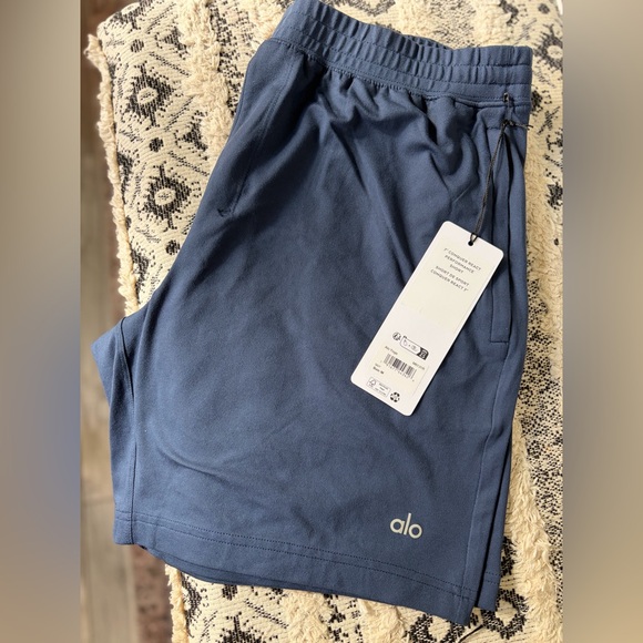 ALO Yoga Other - ALO Yoga Men’s 7” Conquer React Performance Shorts